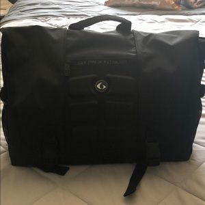 *Send Offers* 6pack fitness bag